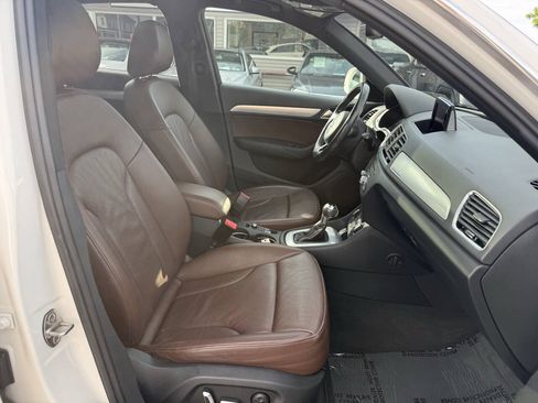 Used 2018 Audi Q3 2.0T Premium Plus w/ Premium Plus Package AWD/4WD image 14
