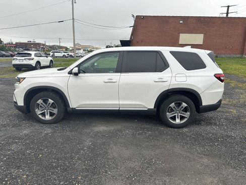 Used 2023 Honda Pilot EX-L image 5
