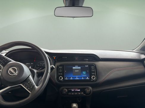 Certified 2024 Nissan Kicks SR FWD image 6