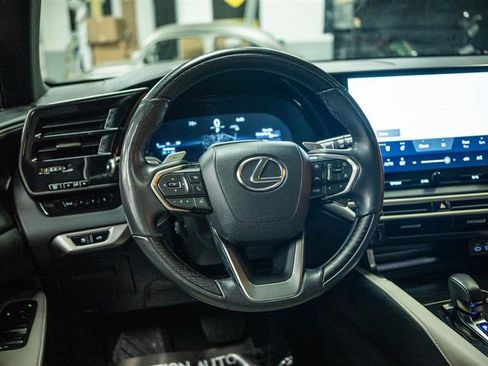 Used 2025 Lexus RX 350h w/ Convenience Package AWD/4WD image 16