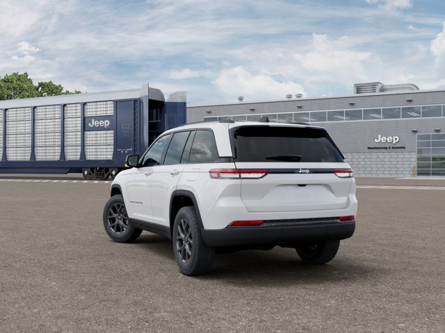 New 2027 Jeep Grand Cherokee Laredo X RWD image 3
