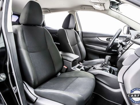 Used 2021 Nissan Rogue Sport S image 36