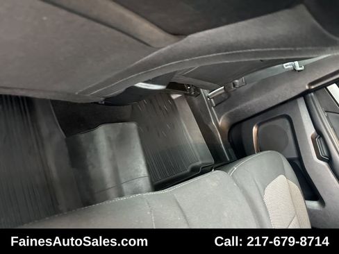 Used 2018 Ford Explorer XLT image 43