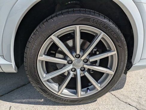 Used 2018 Audi Q3 2.0T Premium image 11