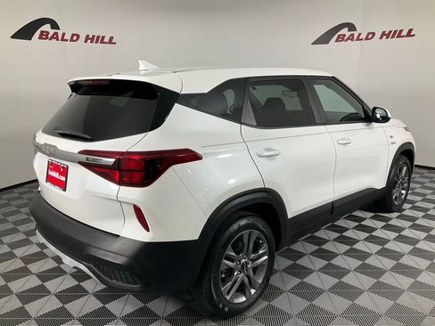 Used 2023 Kia Seltos LX image 6