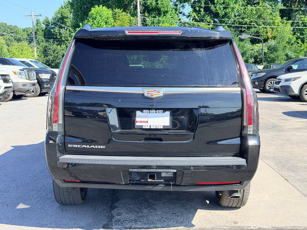 Used 2016 Cadillac Escalade Luxury AWD/4WD image 5