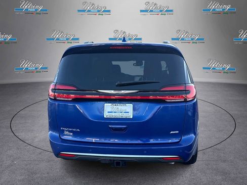 Used 2021 Chrysler Pacifica Pinnacle image 4
