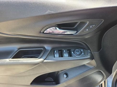 Certified 2023 Chevrolet Equinox LT FWD image 17
