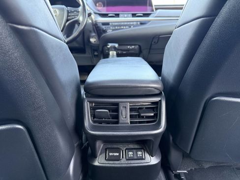 Used 2019 Lexus ES 350 w/ Premium Package image 24