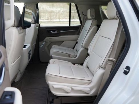 Used 2023 GMC Yukon Denali w/ Advanced Technology Package AWD/4WD image 65