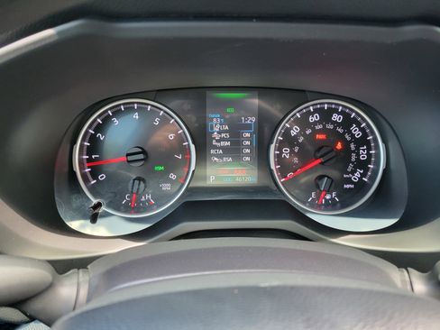 Used 2021 Toyota RAV4 XLE FWD image 15