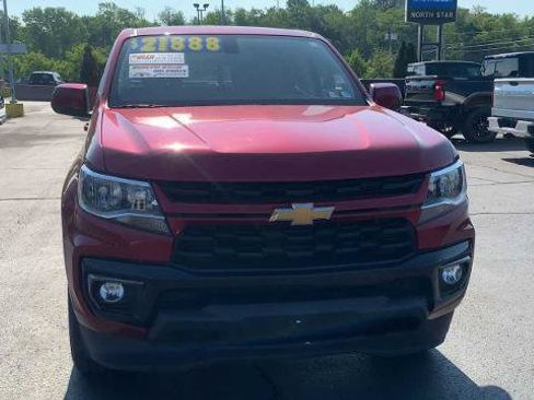 Used 2022 Chevrolet Colorado LT w/ LT Convenience Package AWD/4WD image 3