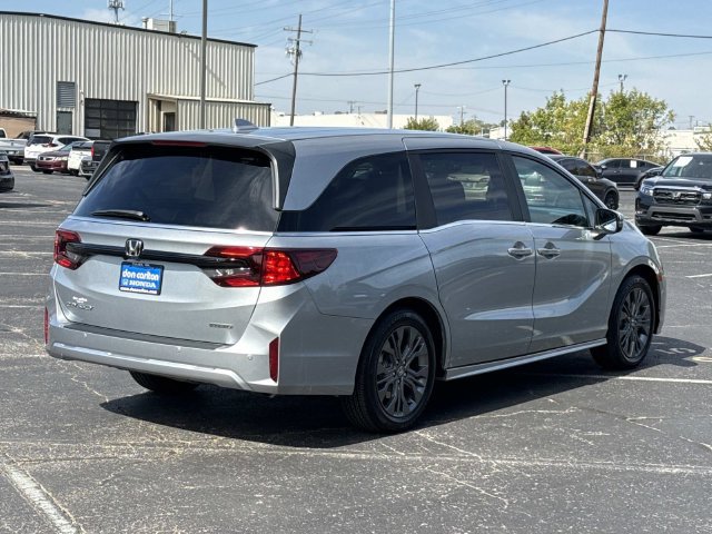 New 2027 Honda Odyssey Touring image 4