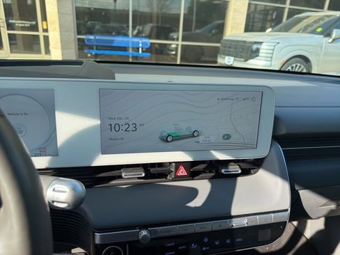Certified 2023 Hyundai Ioniq 5 Limited w/ Cargo Package image 9