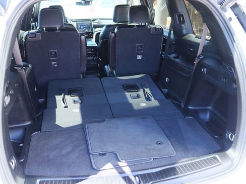 Used 2023 Jeep Grand Cherokee L Laredo image 26