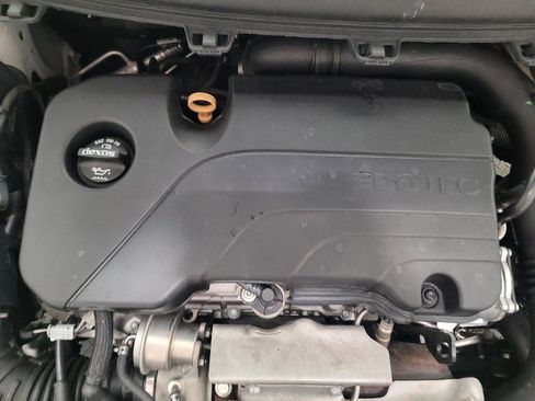 Used 2019 Chevrolet Cruze LS FWD image 30