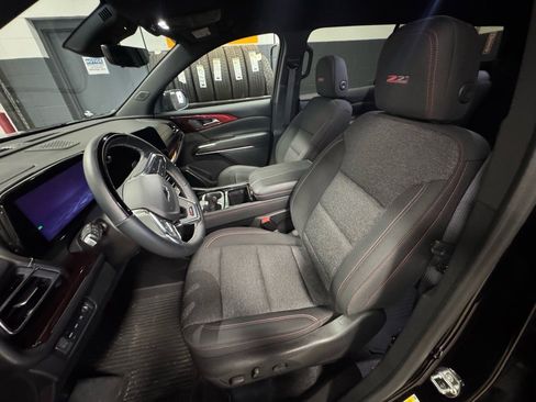 Certified 2024 Chevrolet Traverse Z71 w/ Enhanced Driving Package image 19