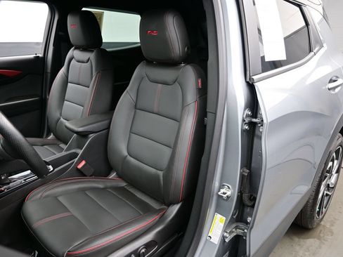 Used 2026 Chevrolet TrailBlazer RS w/ Convenience Package AWD/4WD image 15