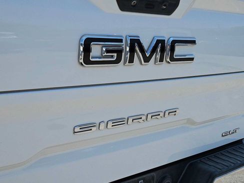 Used 2020 GMC Sierra 1500 SLT RWD image 12