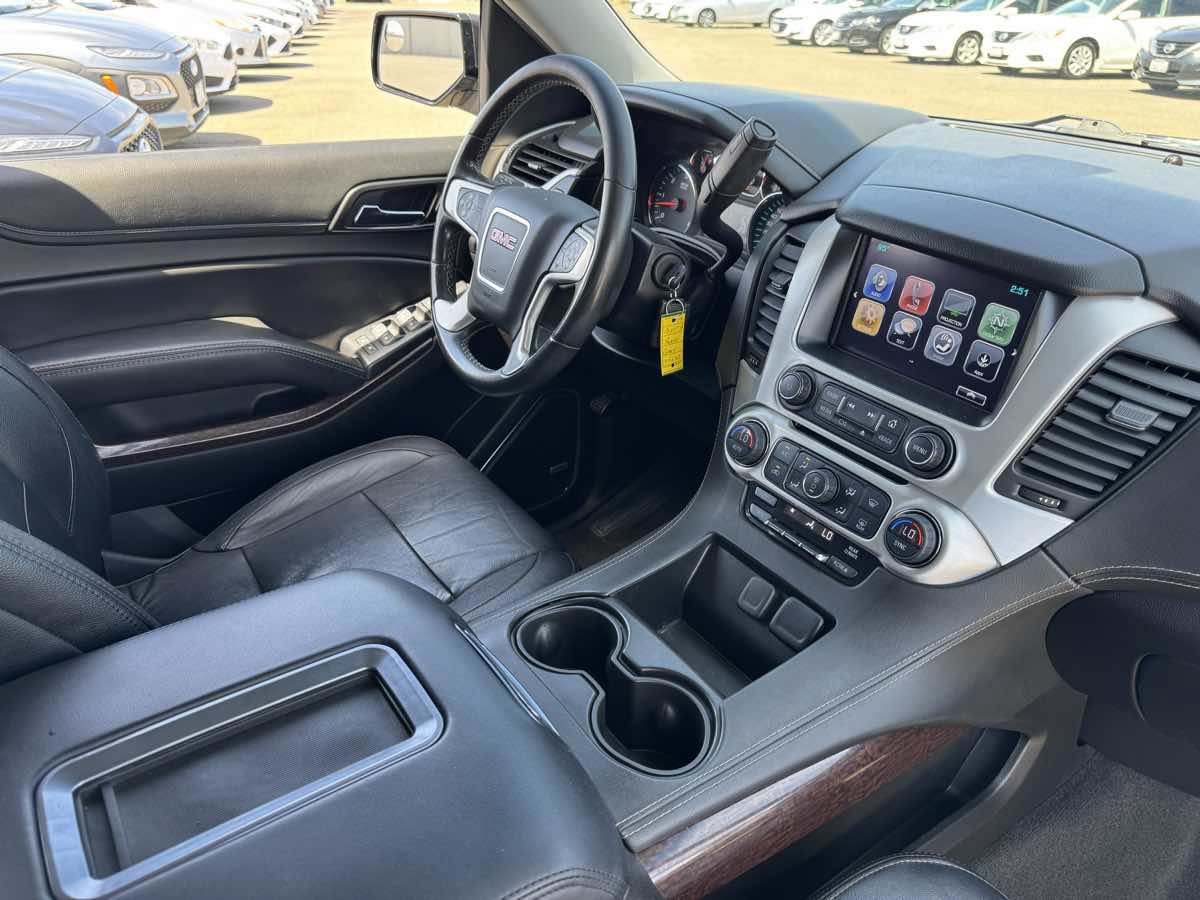 Used 2017 GMC Yukon SLE w/ SLE Value Package AWD/4WD image 14