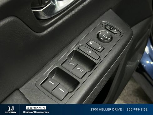 Used 2025 Honda CR-V EX image 18