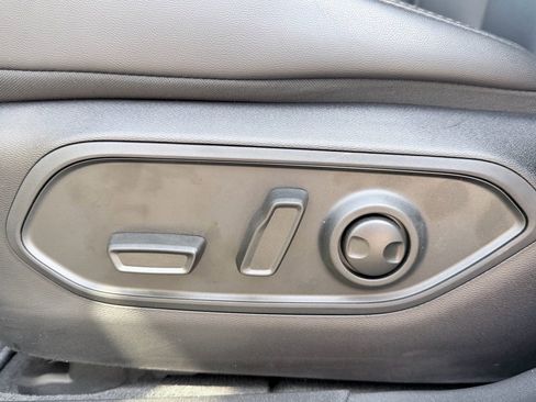 New 2026 Jeep Cherokee Limited image 24