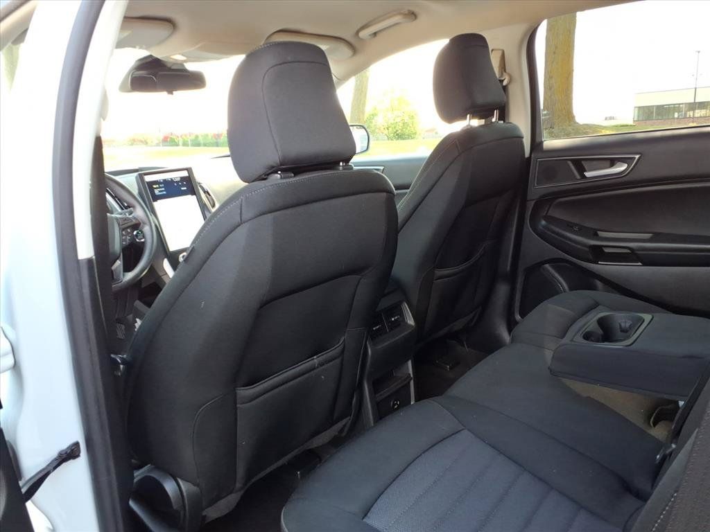 Used 2022 Ford Edge SE w/ Black Appearance Package AWD/4WD image 26