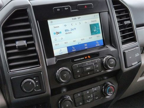 Used 2022 Ford F250 XLT image 24