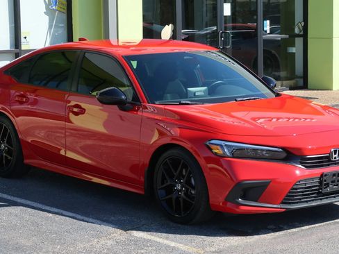 Used 2024 Honda Civic Sport image 5