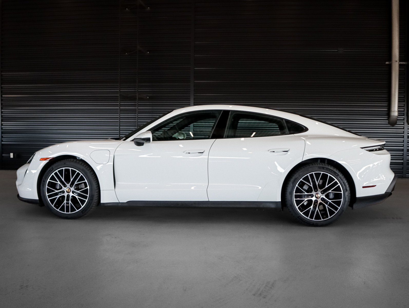 Certified 2024 Porsche Taycan RWD image 4