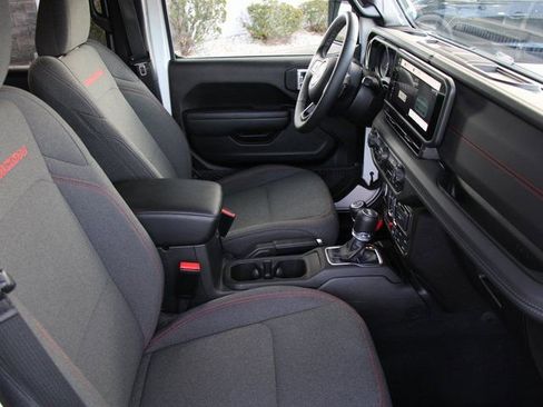 Used 2025 Jeep Wrangler Unlimited Rubicon image 33