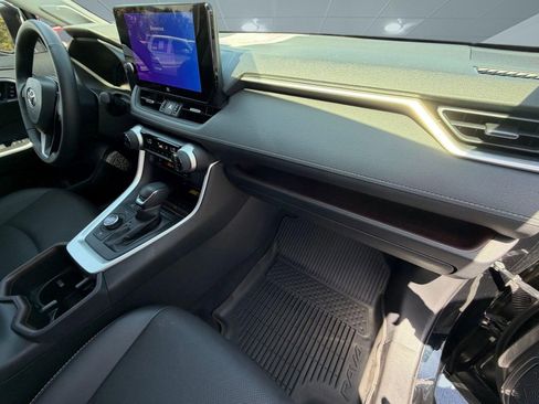 Certified 2025 Toyota RAV4 Limited w/ Advanced Technology Package image 34