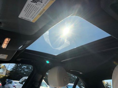 Certified 2020 Mercedes-Benz E 450 4MATIC Sedan image 15