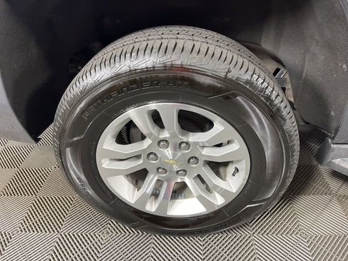 Used 2019 Chevrolet Tahoe LT image 14