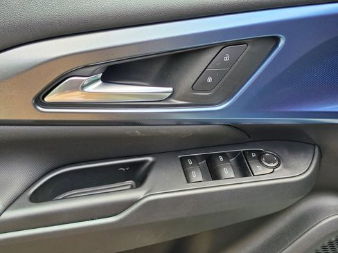 New 2026 Chevrolet Equinox EV LT AWD/4WD image 22
