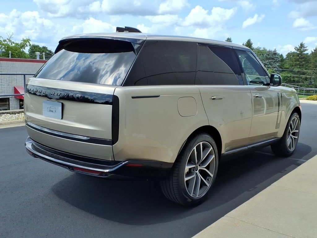 New 2026 Land Rover Range Rover SE AWD/4WD image 5