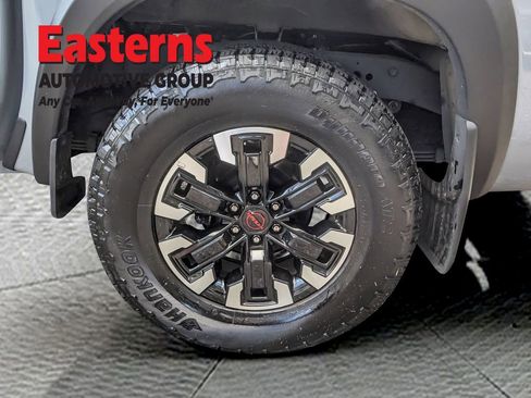 Used 2024 Nissan Frontier PRO-4X w/ Technology Package AWD/4WD image 8