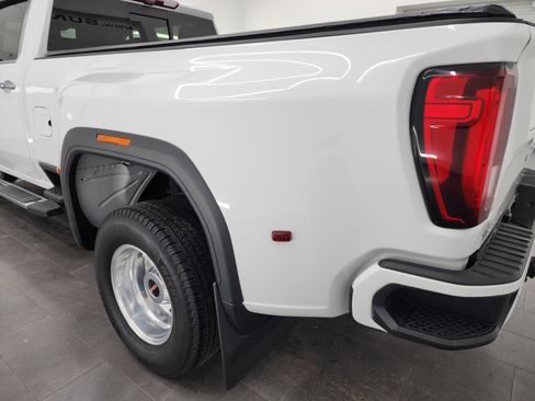 Used 2022 GMC Sierra 3500 Denali w/ Denali Ultimate Package image 41