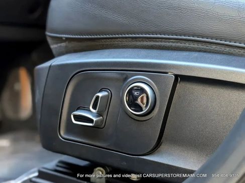 Used 2021 Maserati Levante AWD/4WD image 26