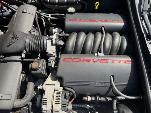 Used 2000 Chevrolet Corvette 5.7L V8 w/ Performance Handling Pkg image 34