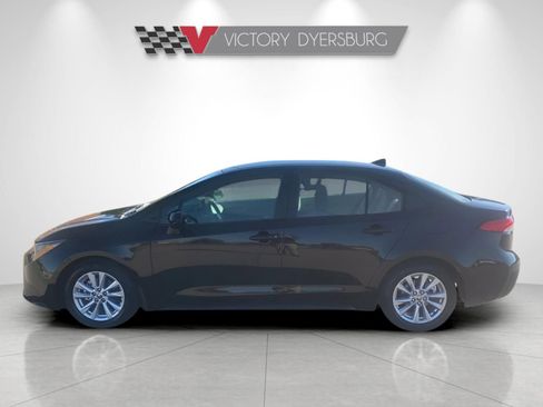 Used 2025 Toyota Corolla LE image 5