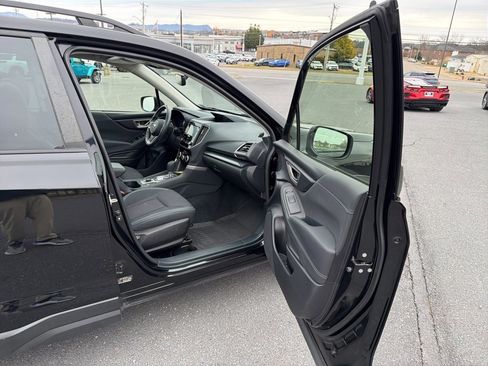 Certified 2023 Subaru Forester Premium image 24