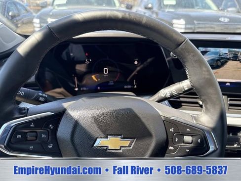 Used 2025 Chevrolet Trax LT w/ Driver Confidence Package FWD image 26