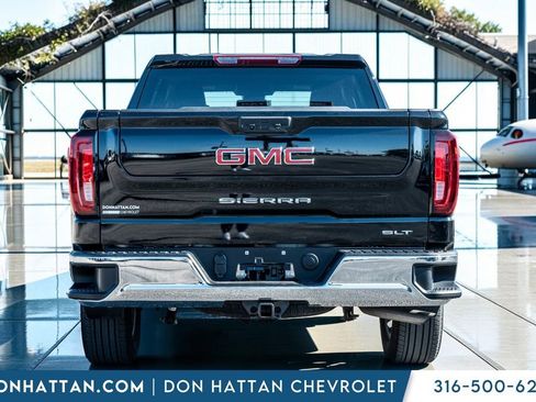 Used 2025 GMC Sierra 1500 SLT AWD/4WD image 32