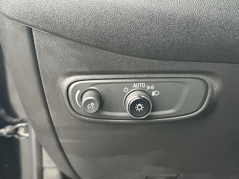 Certified 2024 Chevrolet Equinox LT w/ LPO, Floor Liner Package image 24