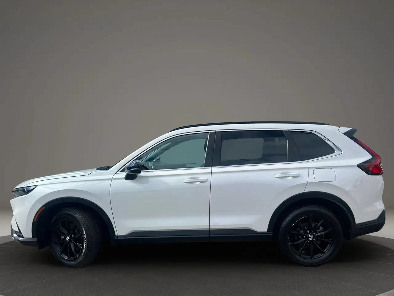 Used 2024 Honda CR-V Sport image 2