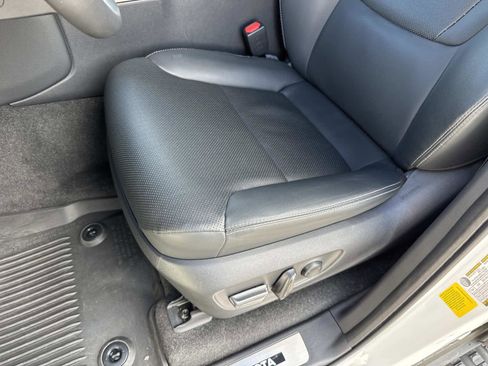 Used 2024 Toyota Land Cruiser image 19