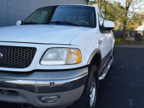 Used 2003 Ford F150 Lariat image 3
