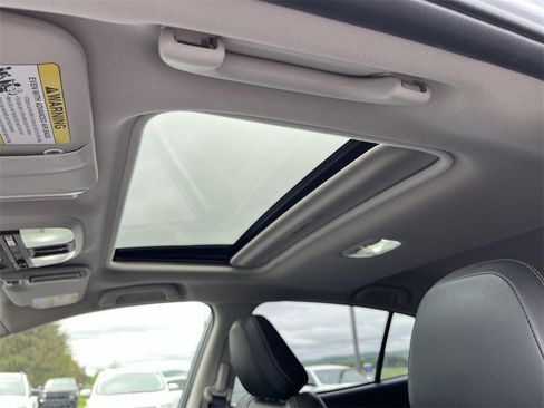 Used 2022 Subaru Crosstrek 2.5i Limited w/ Moonroof Package 2 image 19