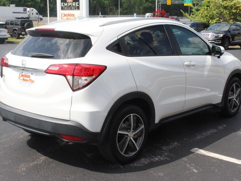 Used 2022 Honda HR-V EX image 6